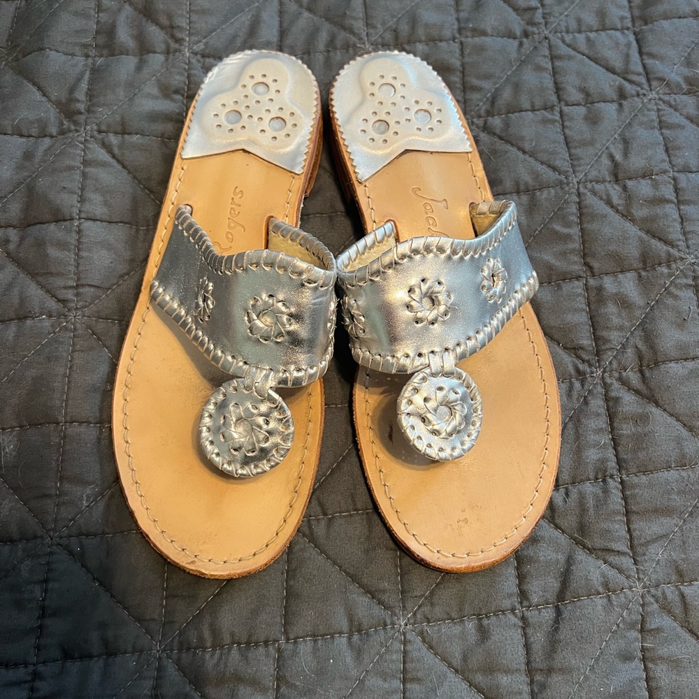 Sz7 Jack Rogers silver sandals